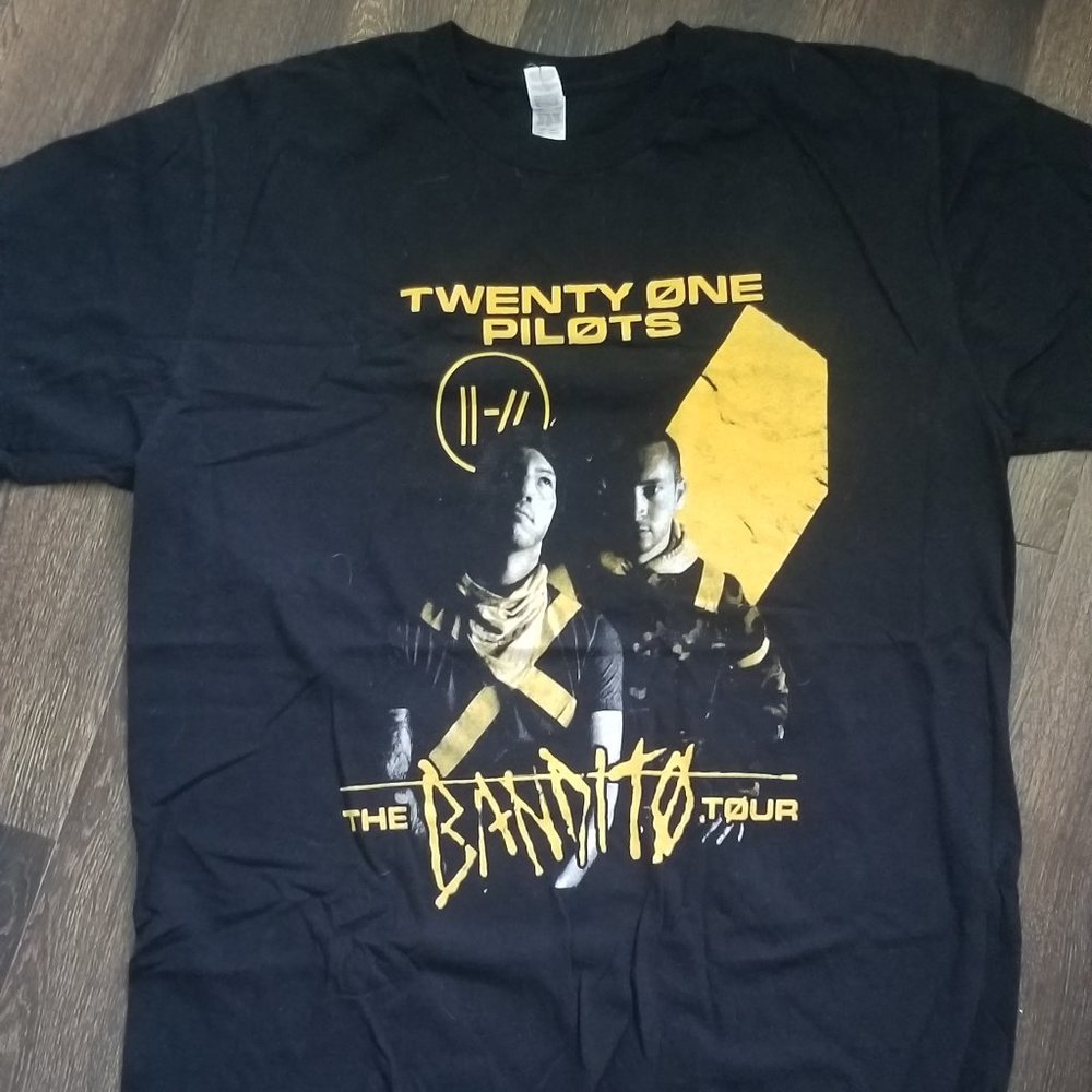 Twenty One Pilots Bandito Tour Concert tee